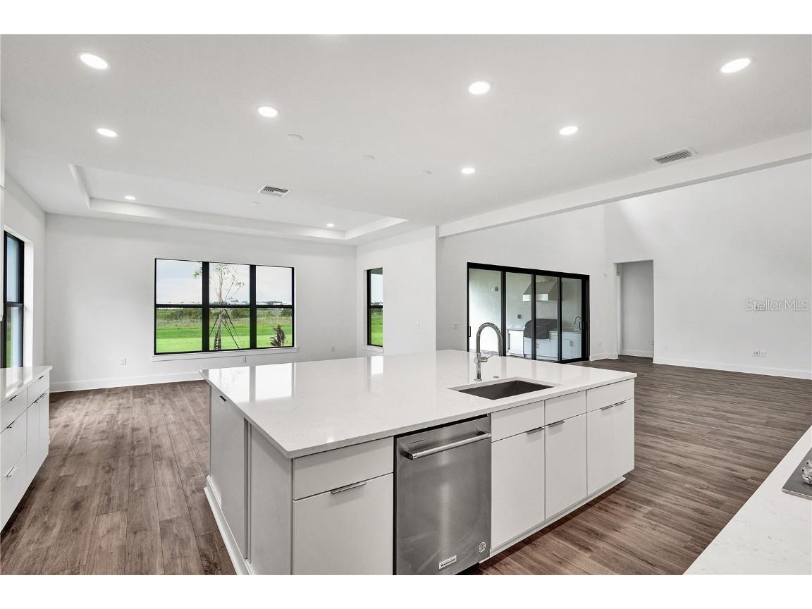 2477 Waterfront Circle Sarasota FL 34240 A4626243 image8