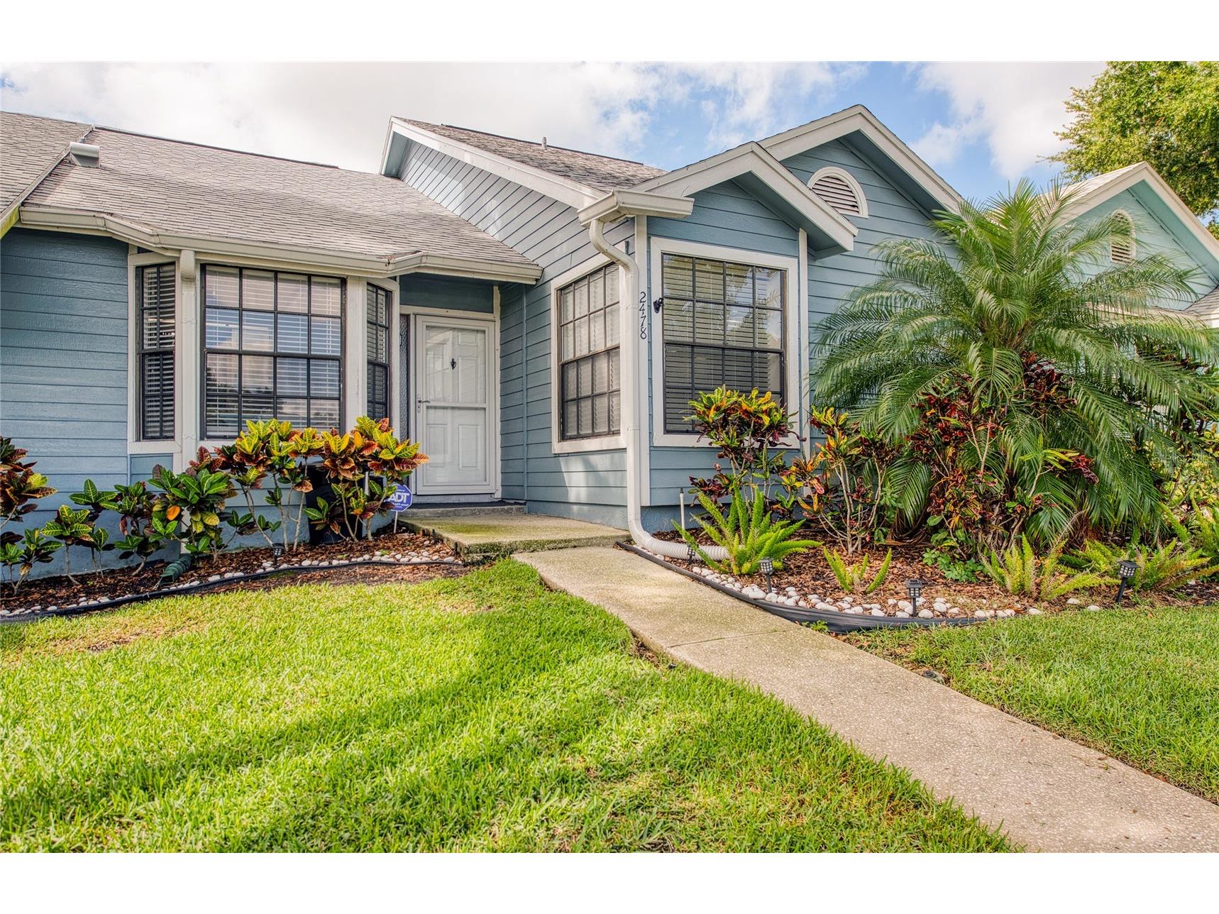 2478 Bentley Dr Palm Harbor FL 34684 TB8511587 image1