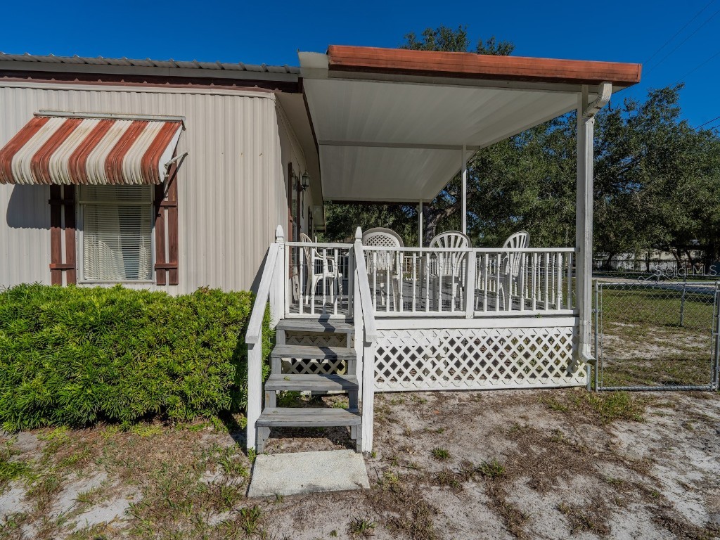 24797 NE 135th Street Salt Springs FL 32134 - LITTLE LAKE KERR CANAL FRONT OM711705 image6