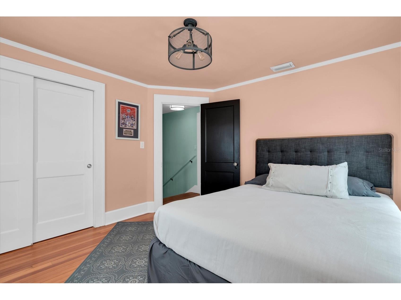 248 14th Avenue NE Saint Petersburg FL 33701 TB8516040 image37
