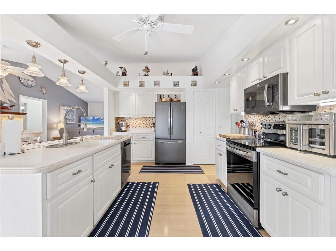 248 Rotonda Circle Rotonda West FL 33947 D6145330 image16