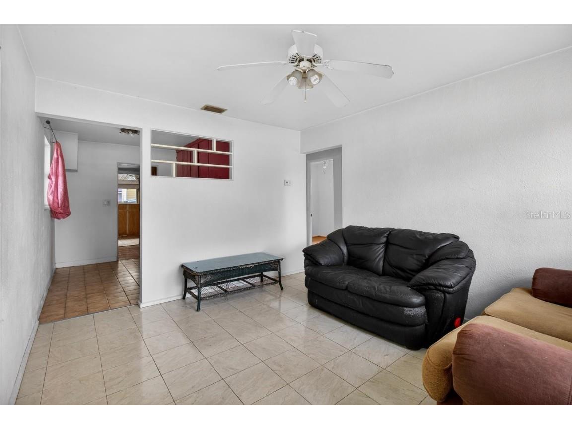 2480 18th Avenue N Saint Petersburg FL 33713 TB8455563 image11