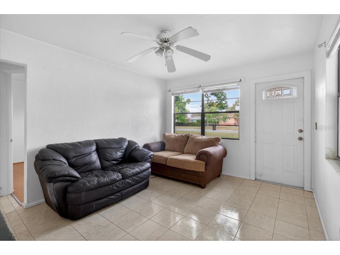 2480 18th Avenue N Saint Petersburg FL 33713 TB8455563 image12