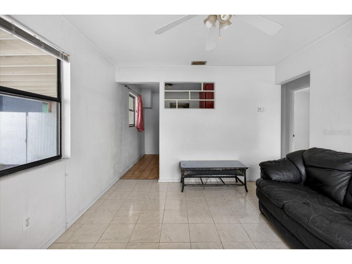 2480 18th Avenue N Saint Petersburg FL 33713 TB8455563 image15