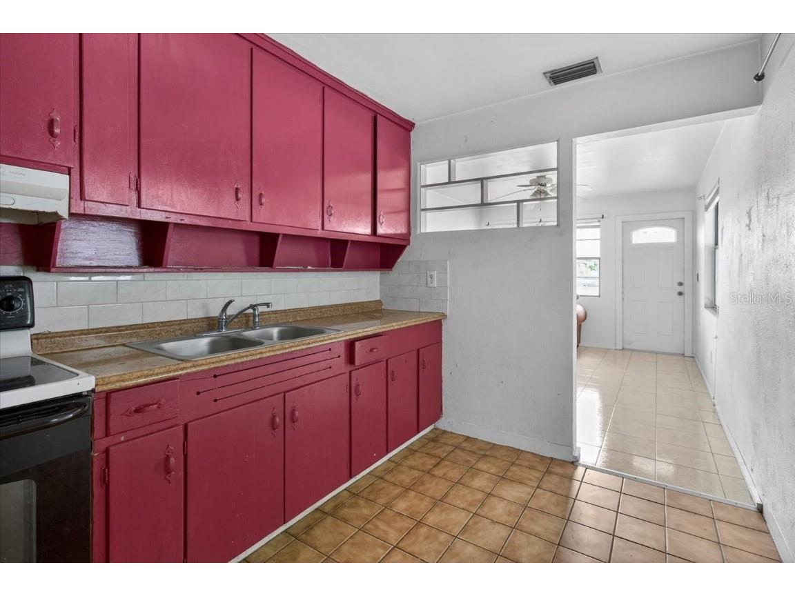 2480 18th Avenue N Saint Petersburg FL 33713 TB8455563 image18