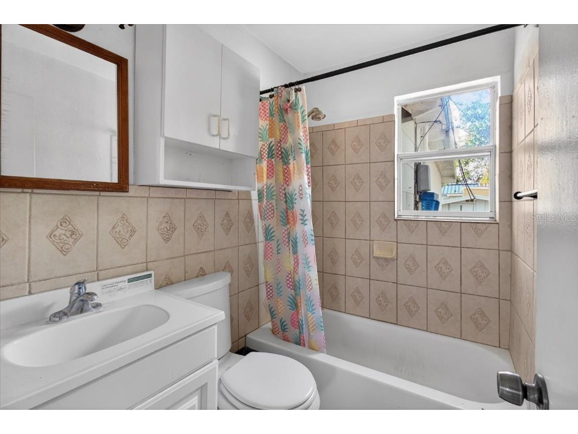 2480 18th Avenue N Saint Petersburg FL 33713 TB8455563 image28