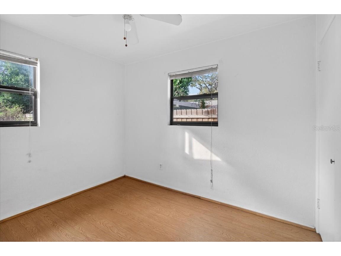 2480 18th Avenue N Saint Petersburg FL 33713 TB8455563 image29