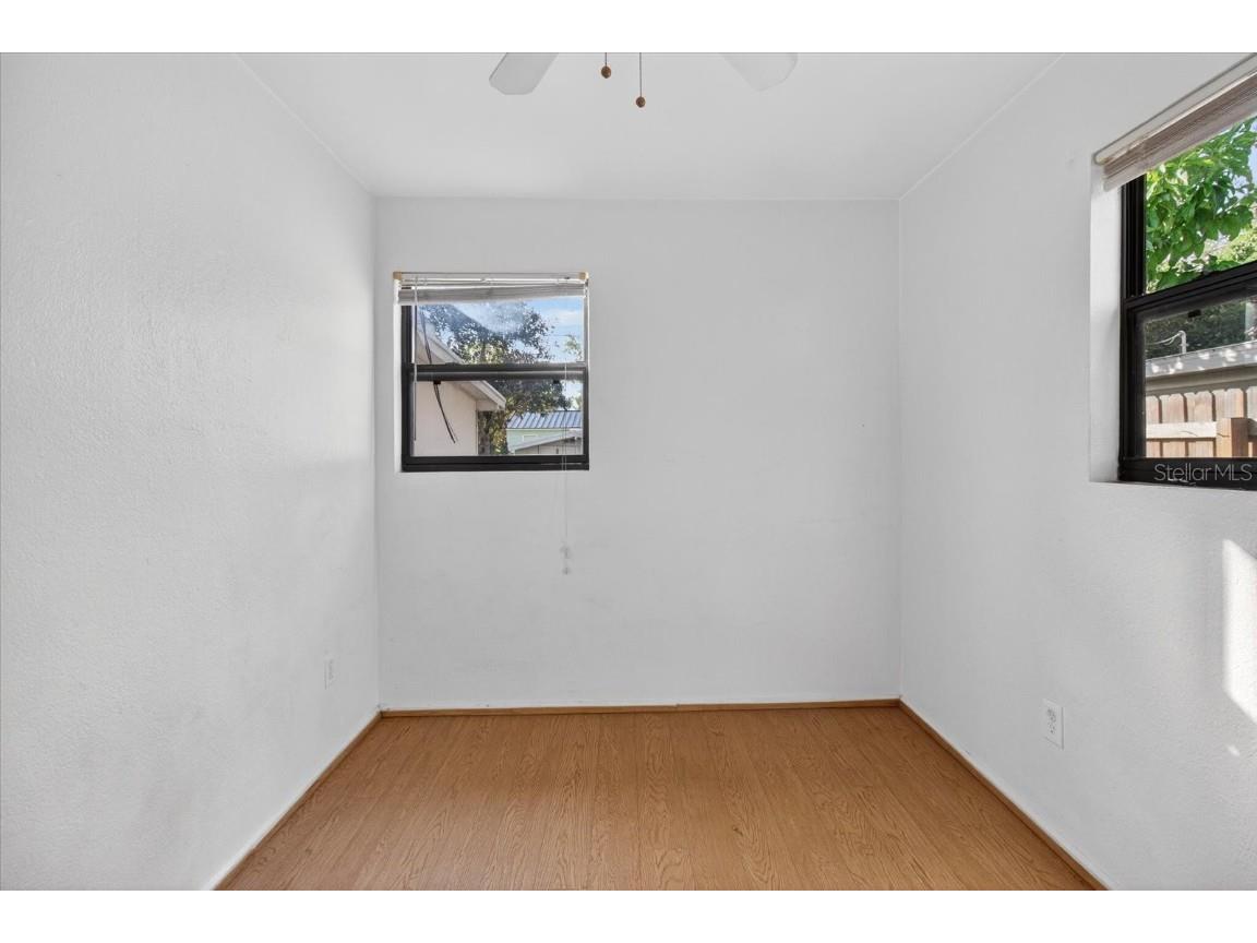 2480 18th Avenue N Saint Petersburg FL 33713 TB8455563 image33