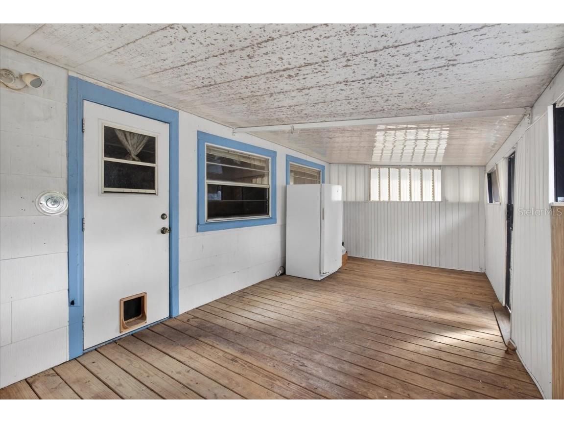 2480 18th Avenue N Saint Petersburg FL 33713 TB8455563 image43