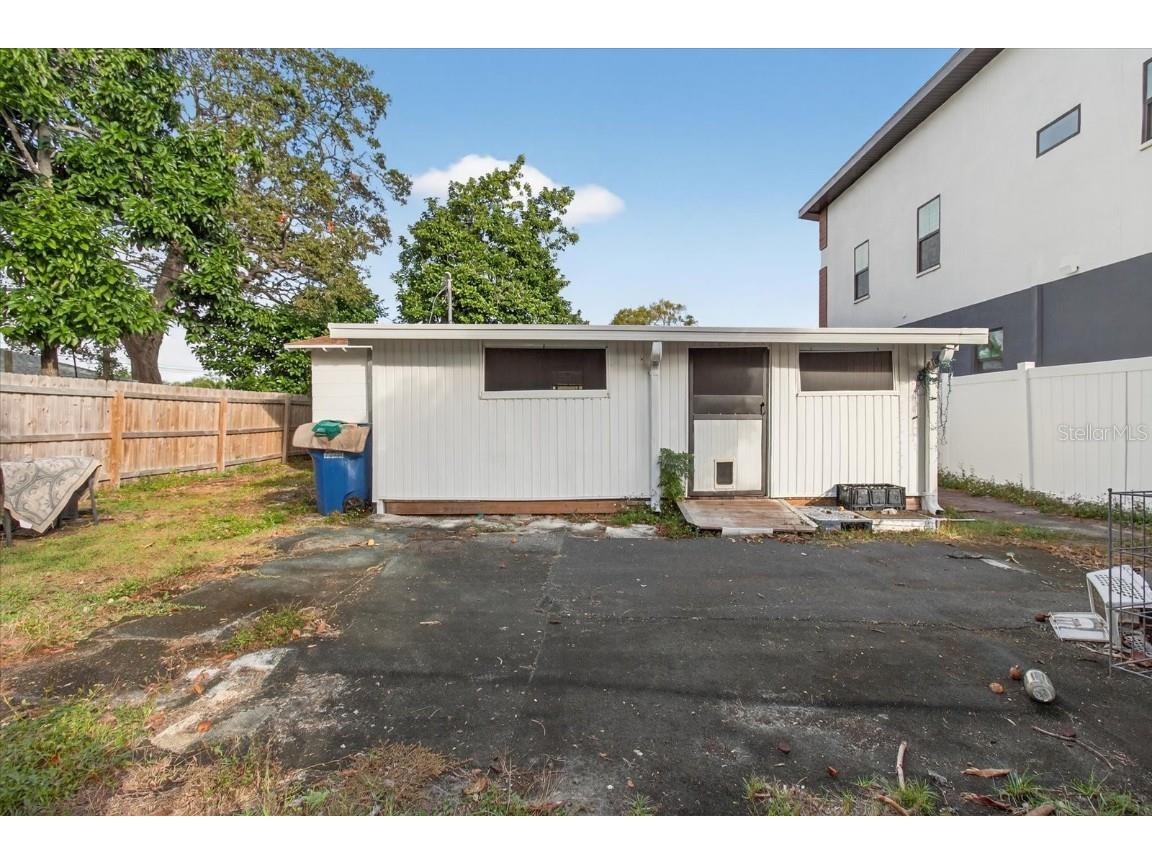 2480 18th Avenue N Saint Petersburg FL 33713 TB8455563 image46