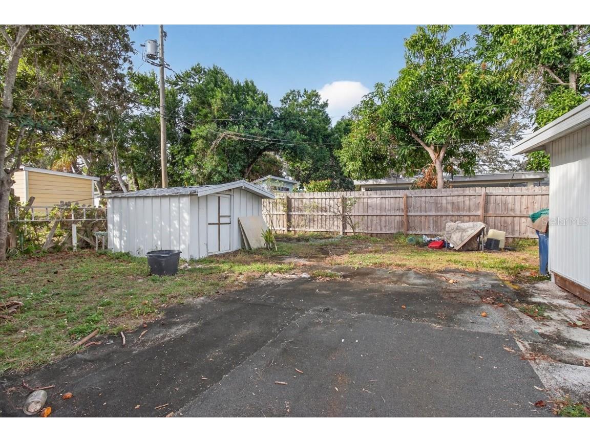 2480 18th Avenue N Saint Petersburg FL 33713 TB8455563 image51