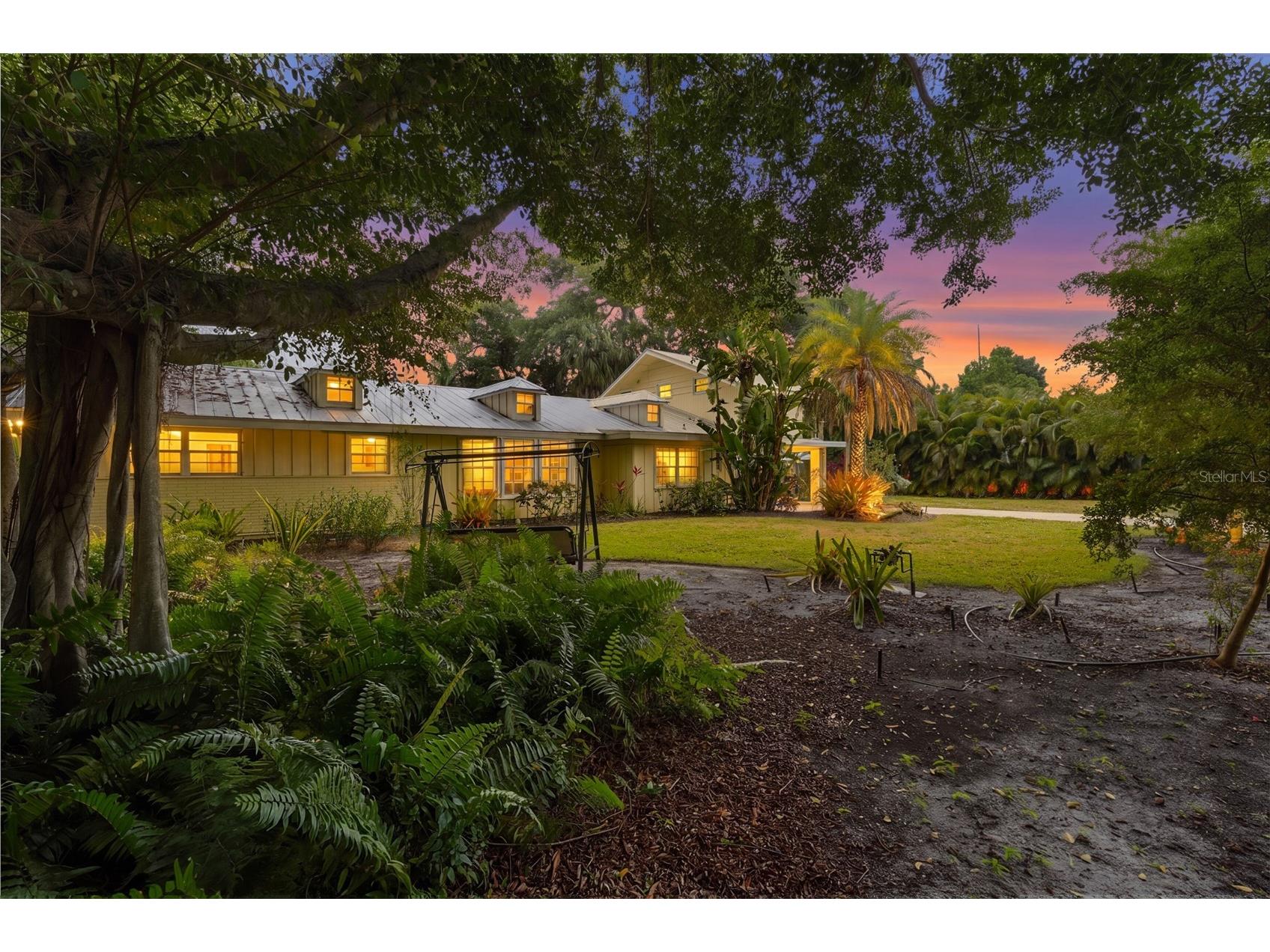2480 Alameda Avenue Sarasota FL 34234 A4695803 image1