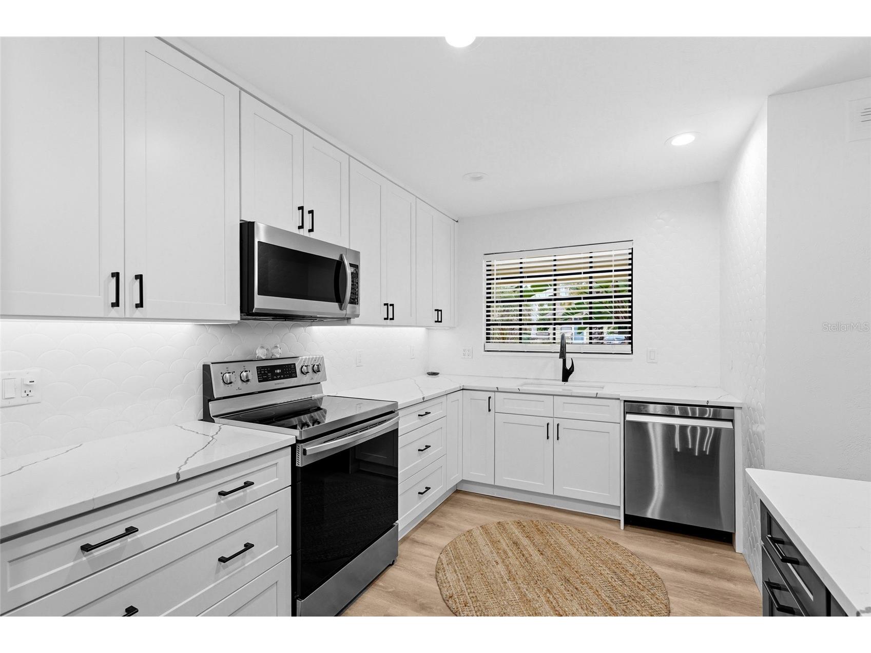 2480 Alameda Avenue Sarasota FL 34234 A4695803 image4