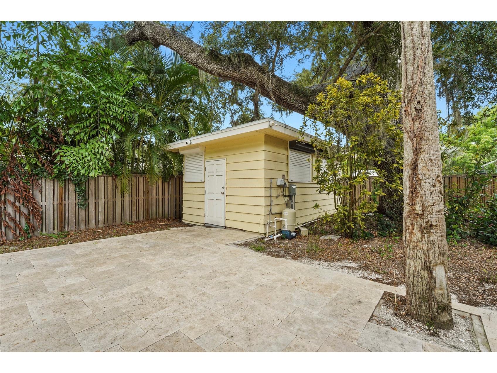 2480 Alameda Avenue Sarasota FL 34234 A4695803 image50