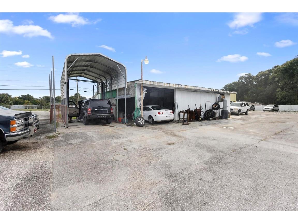 2480 N Woodland Boulevard Deland FL 32720 V4938839 image14
