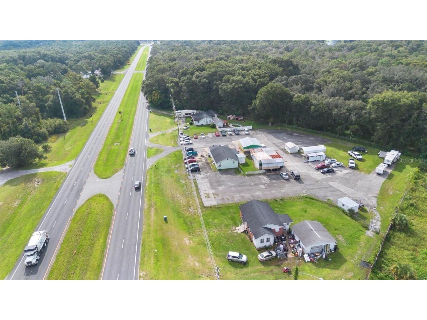 2480 N Woodland Boulevard Deland FL 32720 V4940020 image4