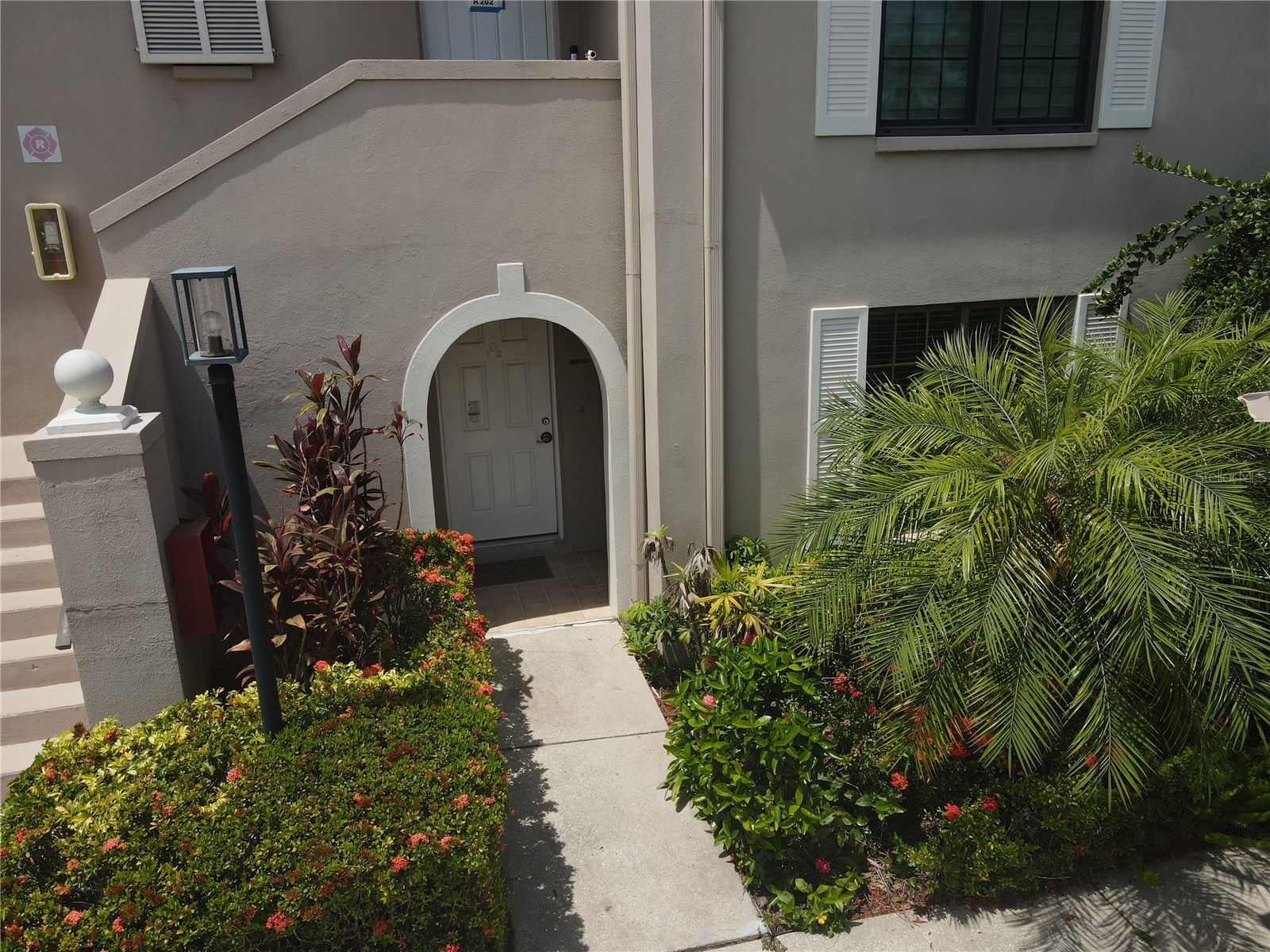 2480 Pelican Court #102R Clearwater FL 33762 TB8513152 image1