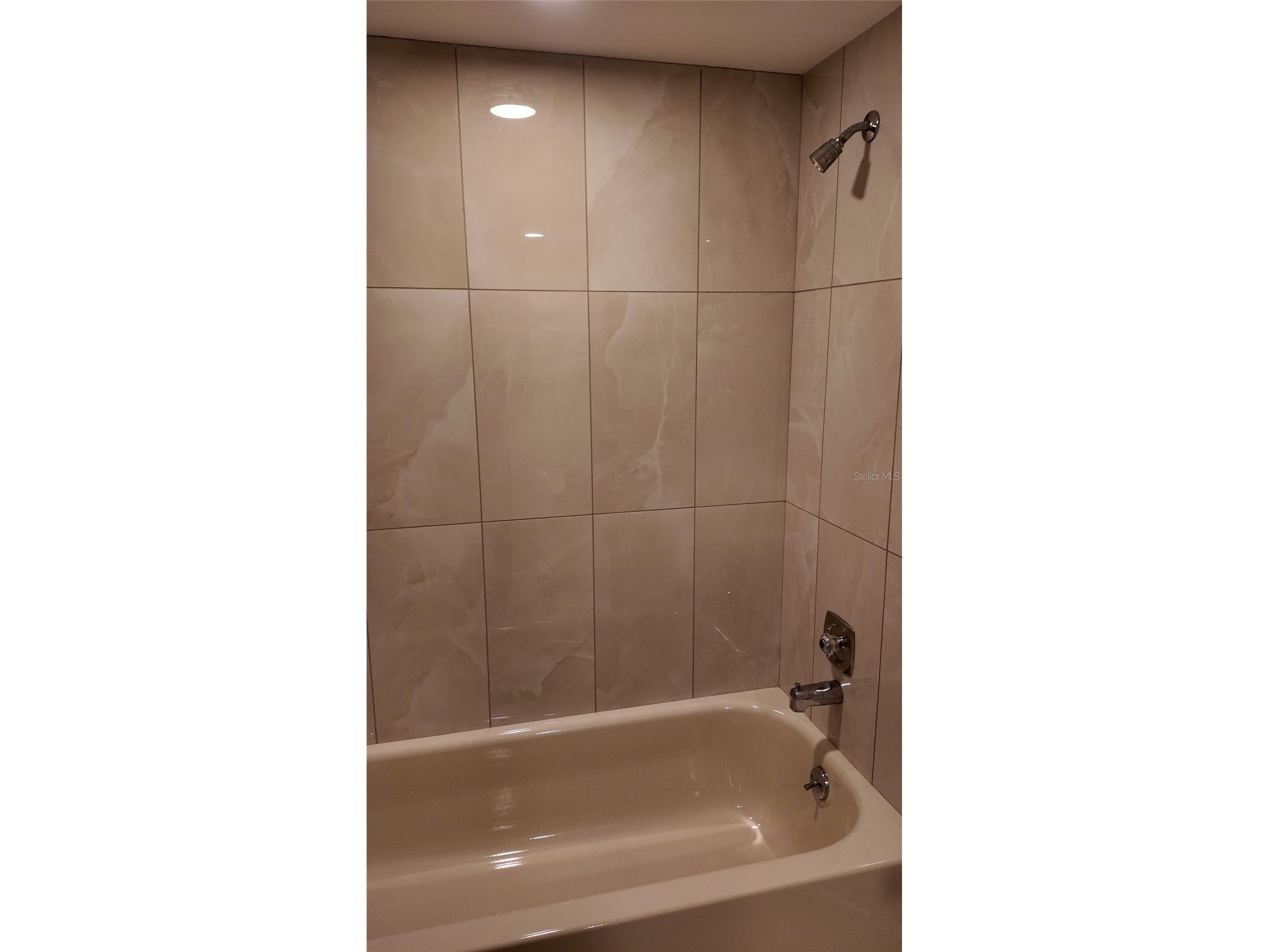 2480 Pelican Court #102R Clearwater FL 33762 TB8513152 image12