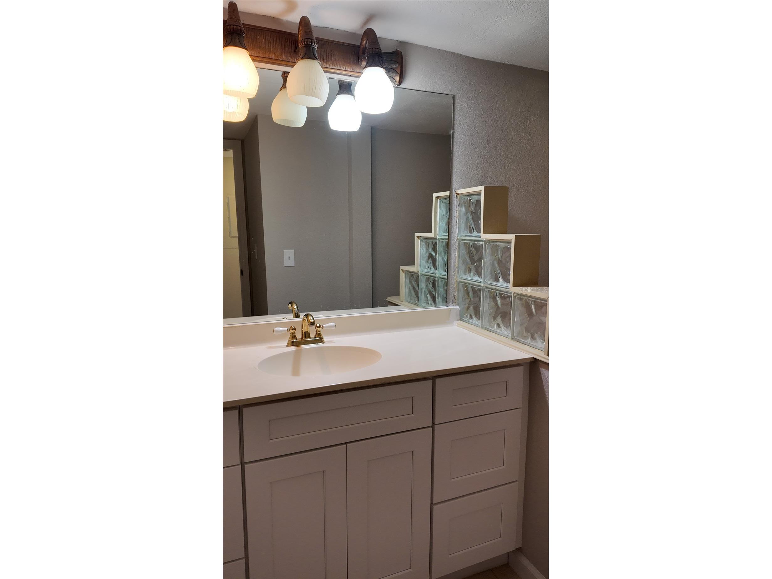 2480 Pelican Court #102R Clearwater FL 33762 TB8513152 image17