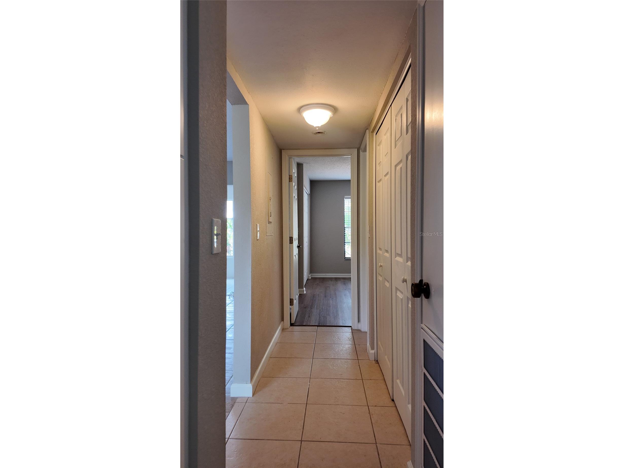 2480 Pelican Court #102R Clearwater FL 33762 TB8513152 image8