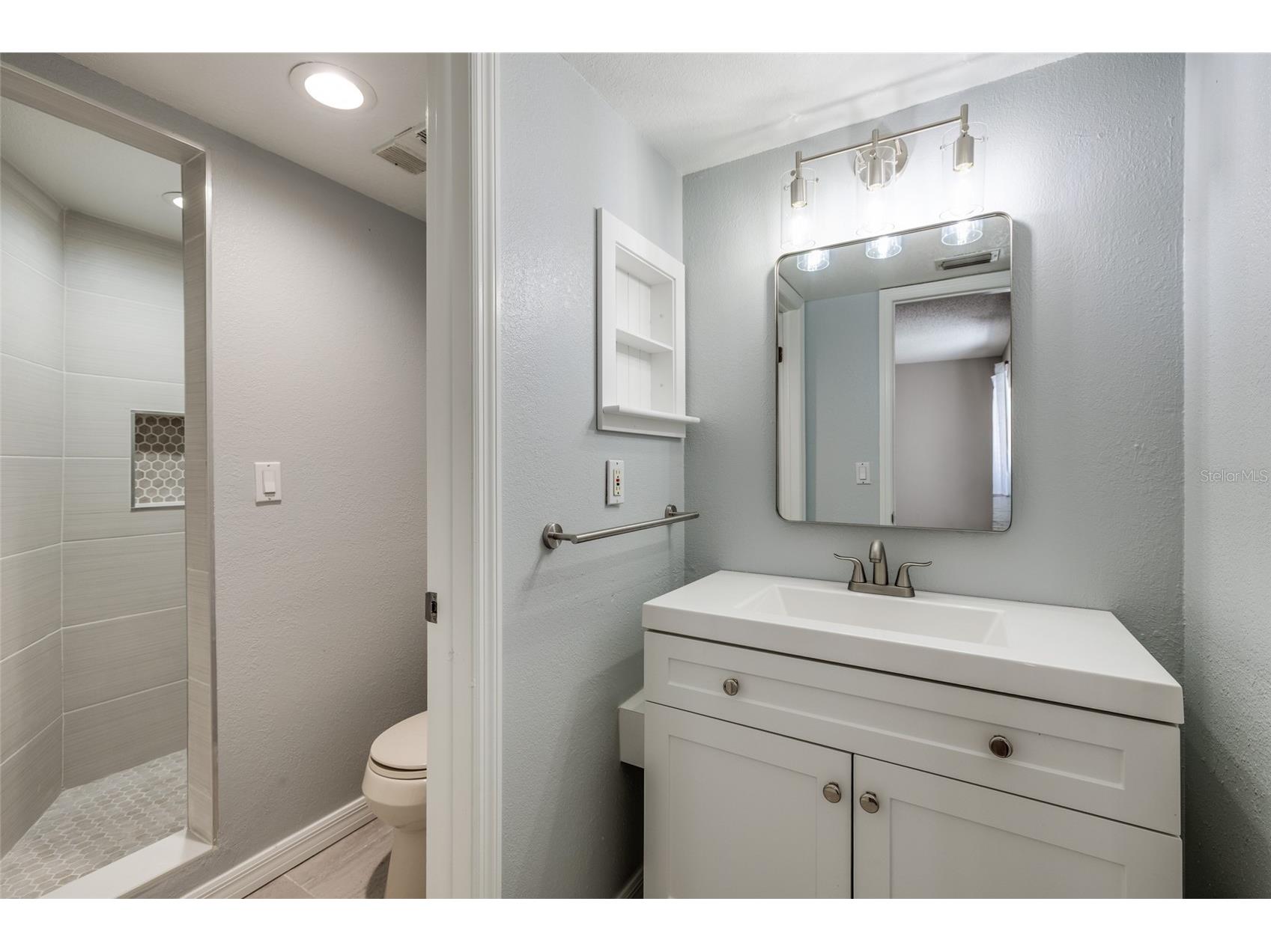 2480 Pelican Court #103R Clearwater FL 33762 TB8483440 image19