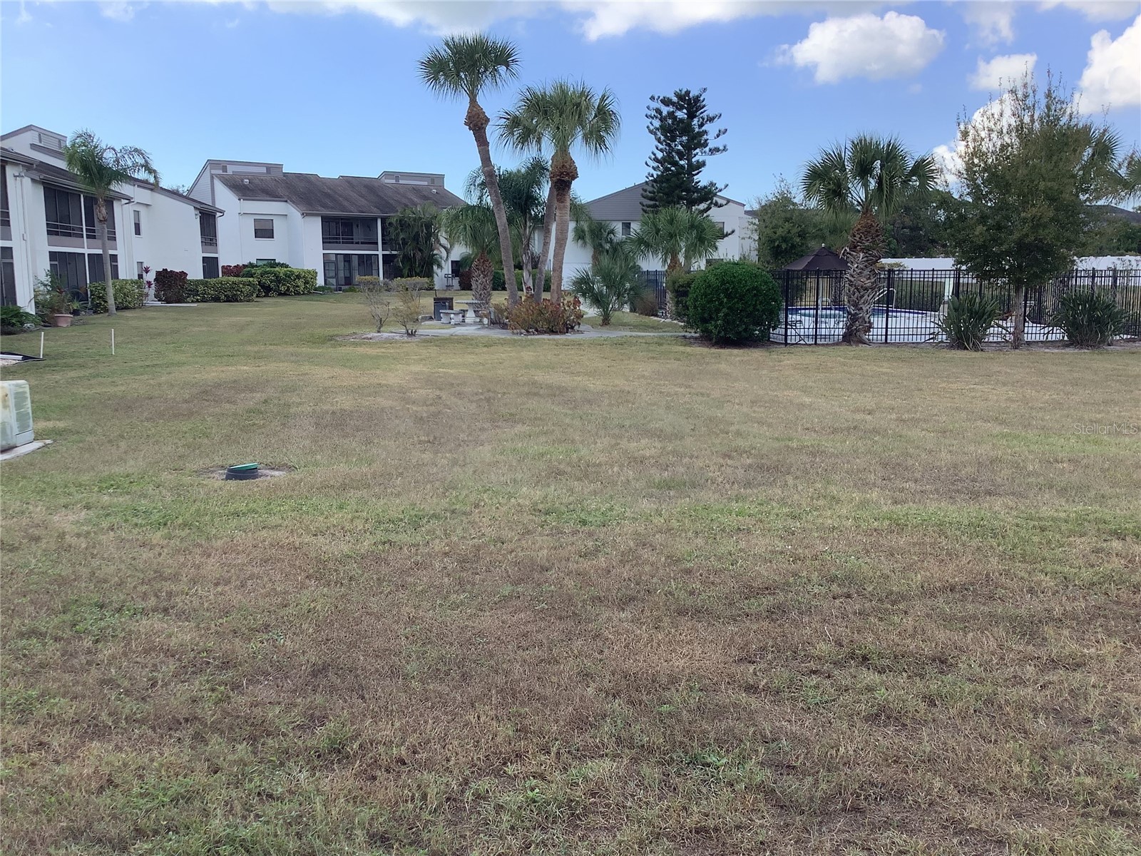 2481 Twin Drive #29 Sarasota FL 34234 A4672575 image15