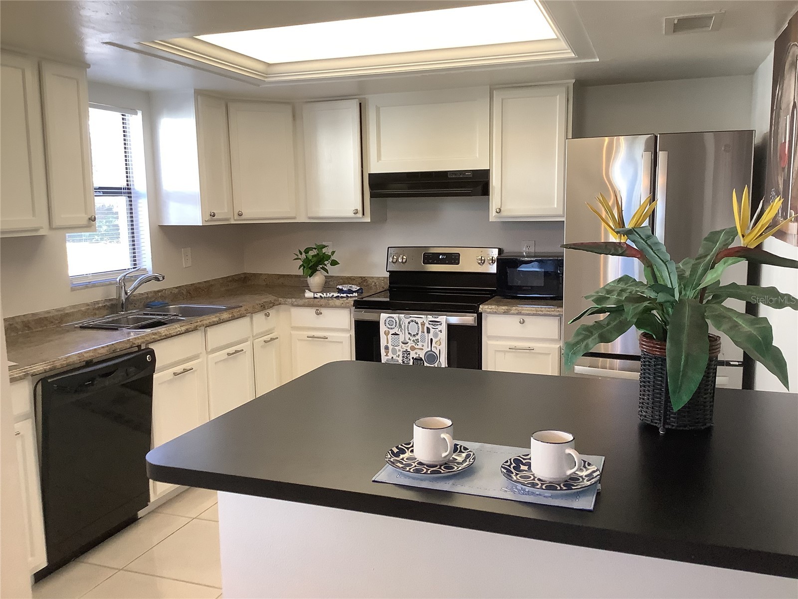 2481 Twin Drive #29 Sarasota FL 34234 A4672575 image43