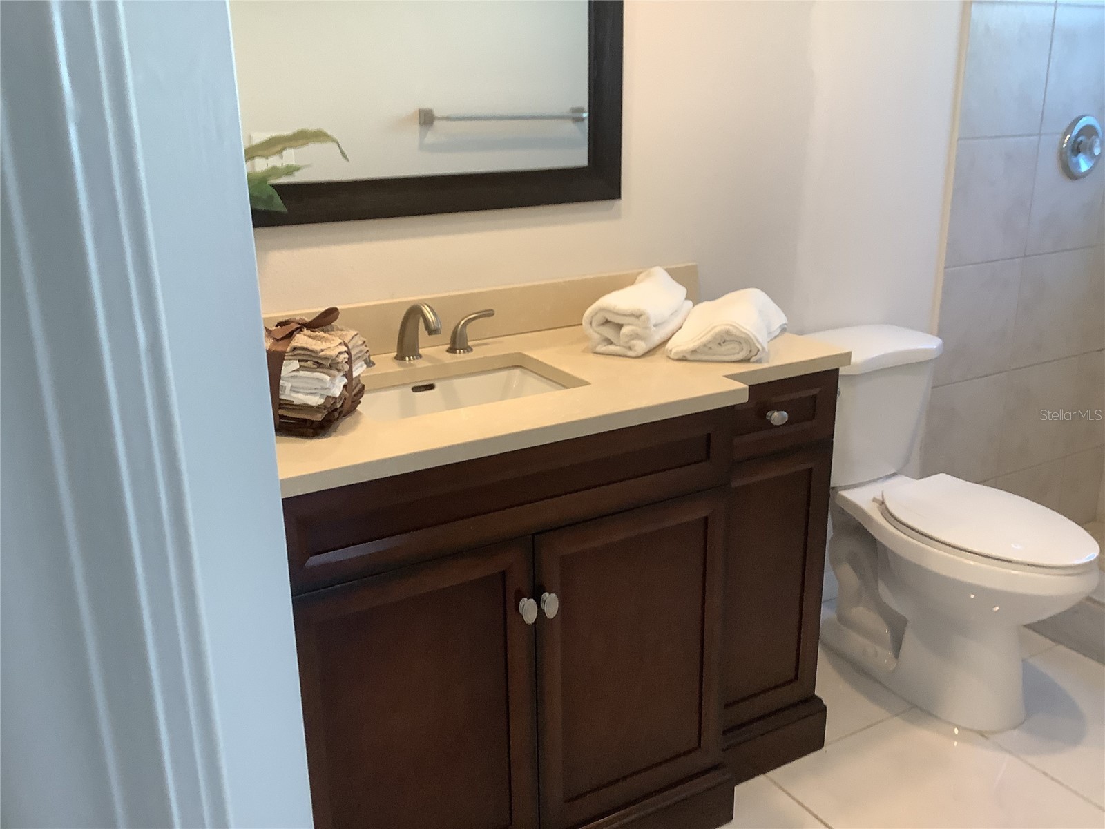 2481 Twin Drive #29 Sarasota FL 34234 A4672575 image55