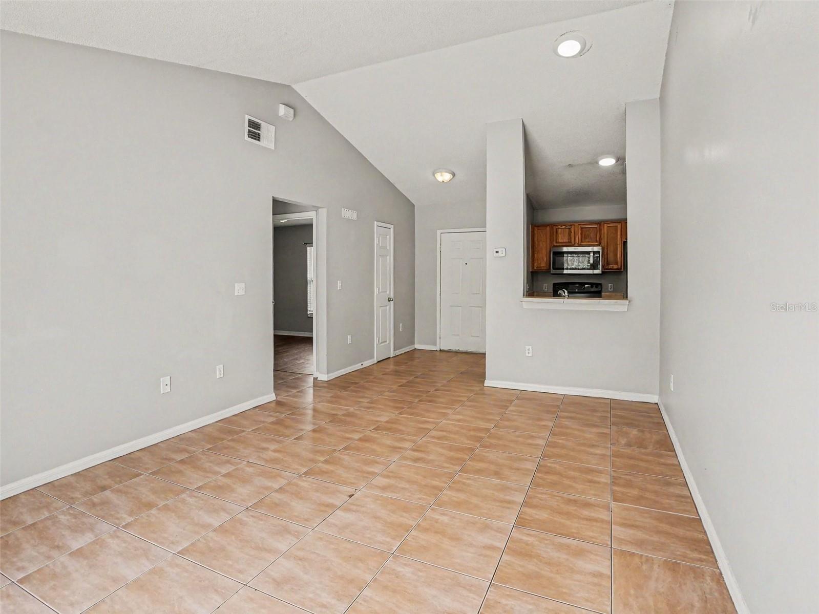 2481 Winchester Boulevard Kissimmee FL 34743 O6413677 image5