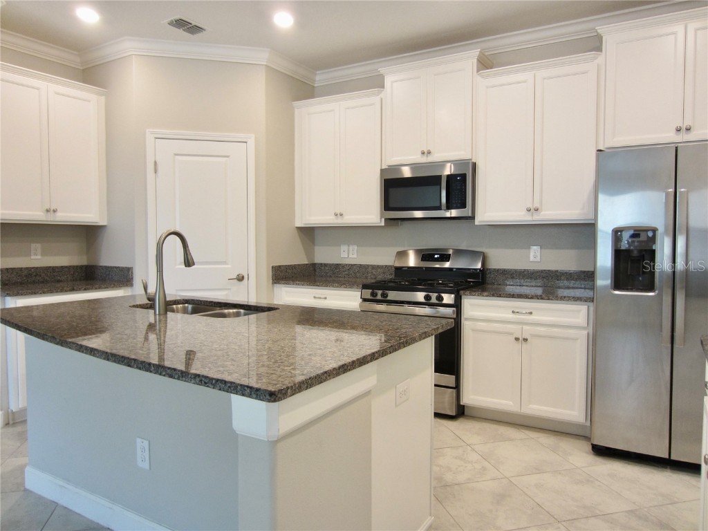 24815 Lambrusco Loop Lutz FL 33559 TB8432203 image10