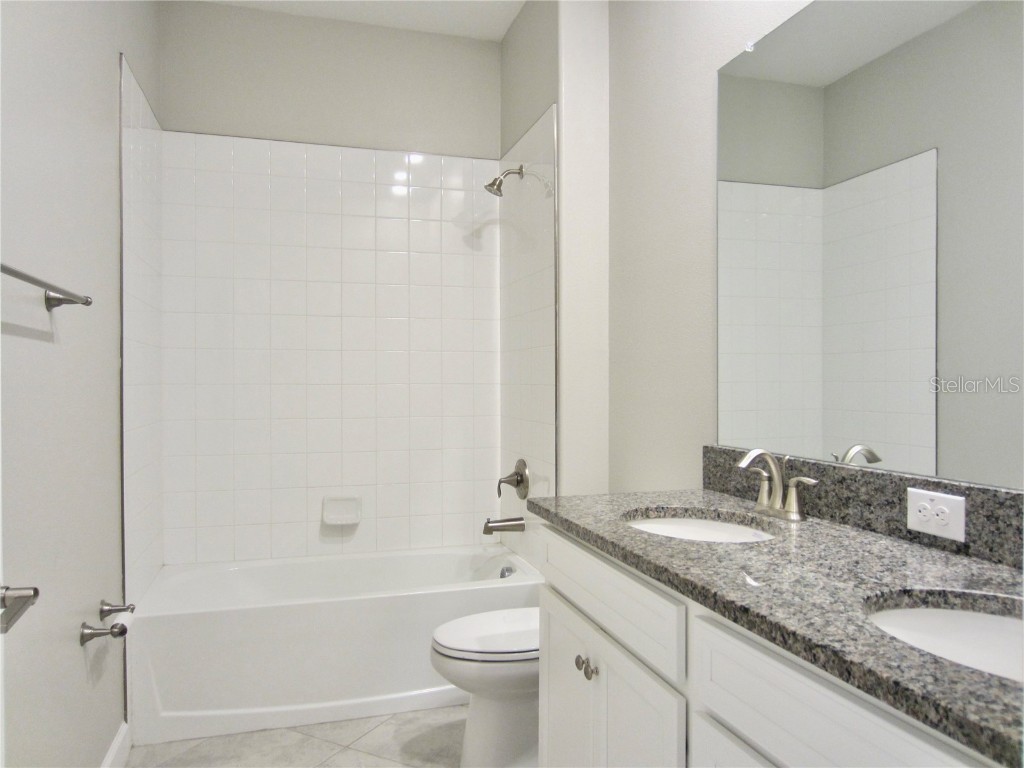 24815 Lambrusco Loop Lutz FL 33559 TB8432203 image8