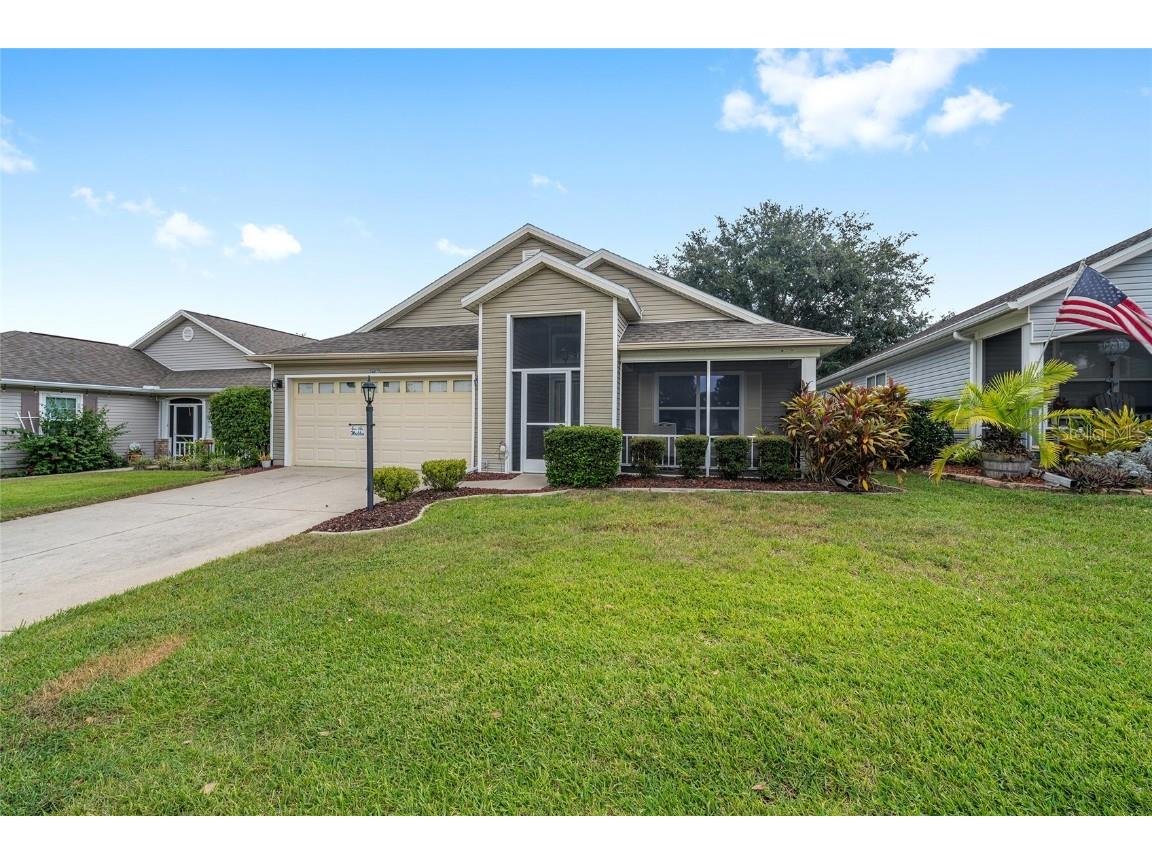 24817 Cranes Roost Circle Leesburg FL 34748 W7879360 image1