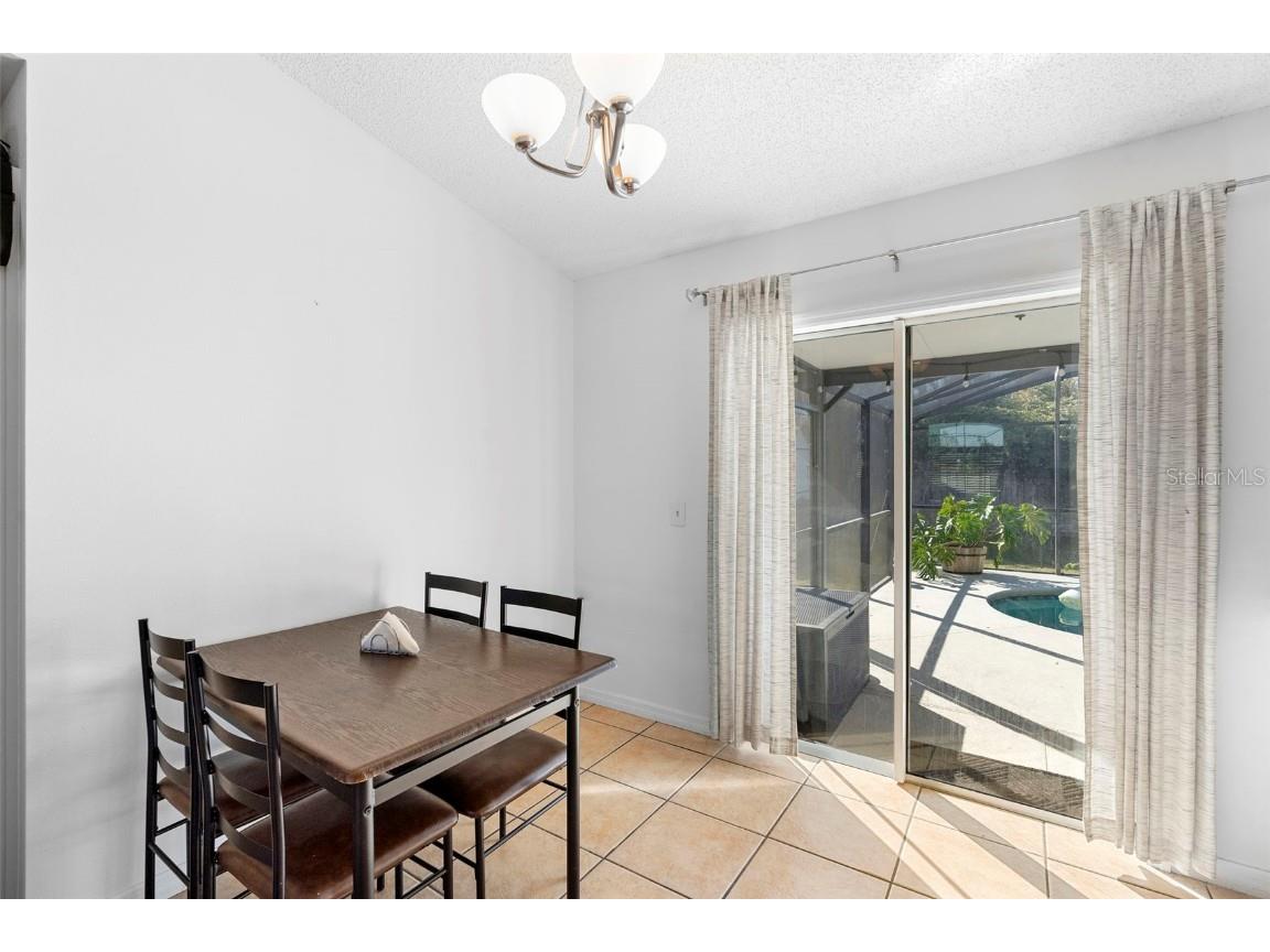 2482 E Tipton Drive Deltona FL 32738 V4945711 image11