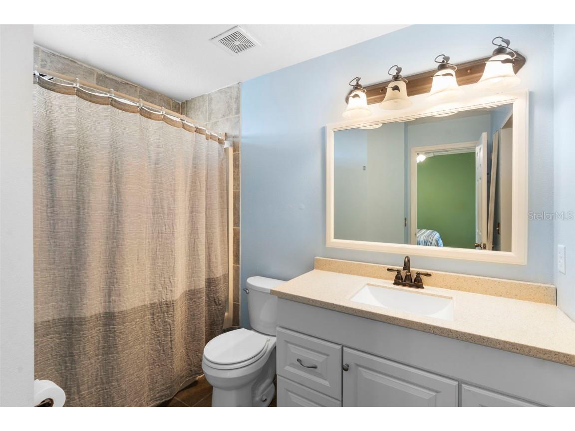 2482 E Tipton Drive Deltona FL 32738 V4945711 image14