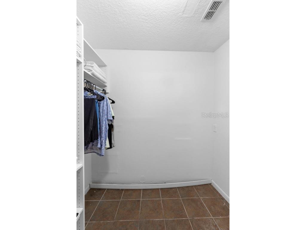 2482 E Tipton Drive Deltona FL 32738 V4945711 image15