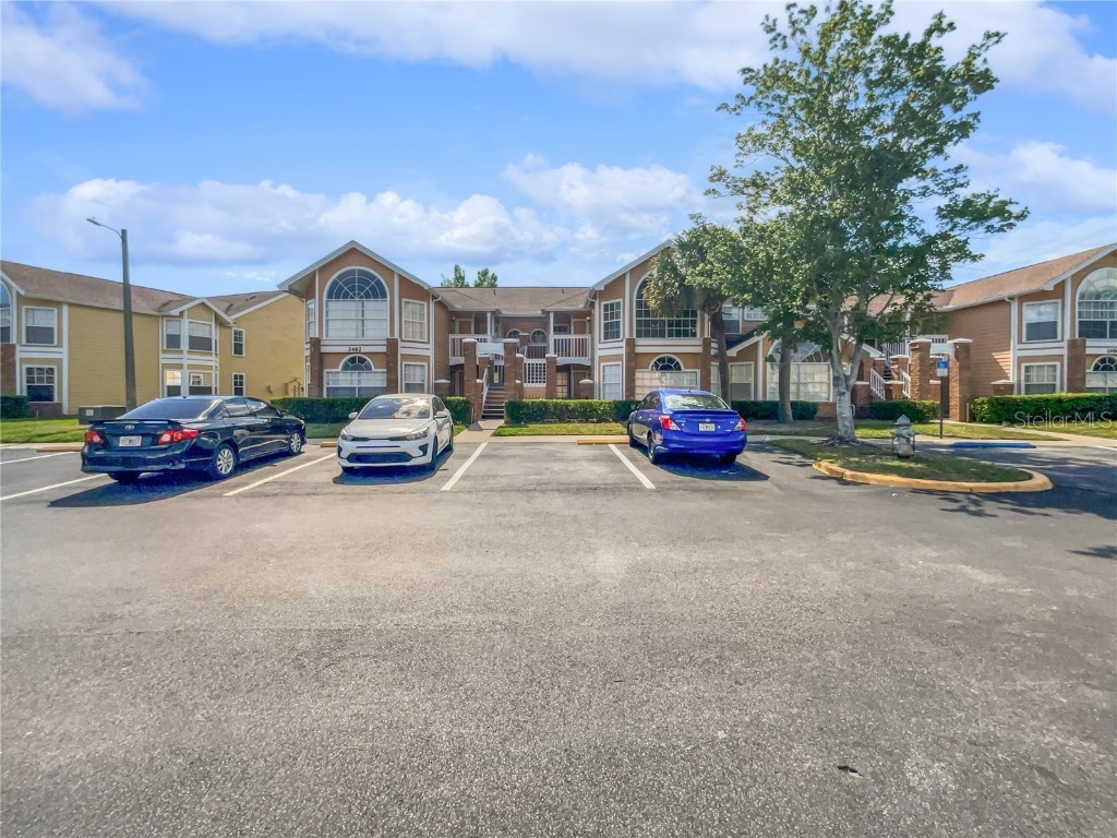 2482 Sweetwater Club Circle #86 Kissimmee FL 34746 O6196874 image1