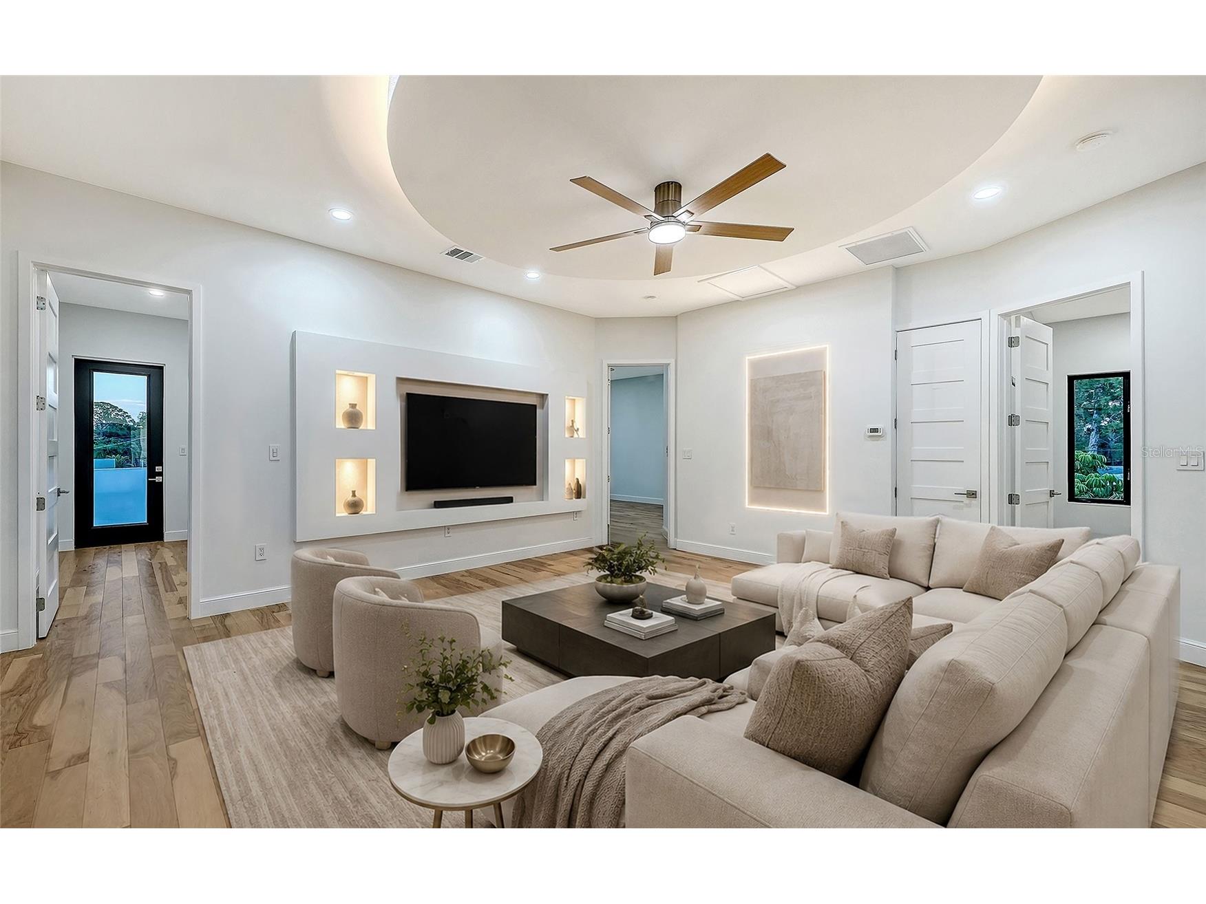2483 Bay Street Sarasota FL 34237 A4698594 image27