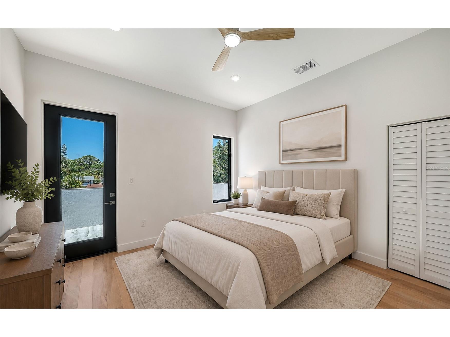 2483 Bay Street Sarasota FL 34237 A4698594 image42