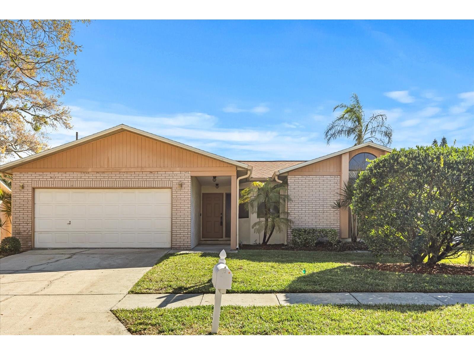 2483 Islander Court Palm Harbor FL 34683 TB8471795 image1