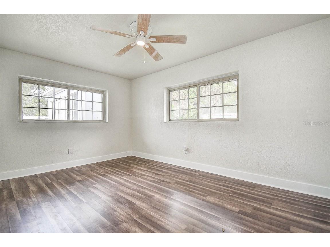 2484 Bayshore Boulevard Dunedin FL 34698 TB8422281 image18