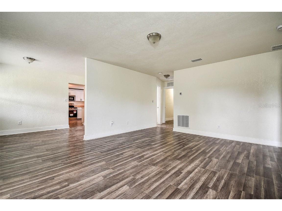 2484 Bayshore Boulevard Dunedin FL 34698 TB8422281 image9