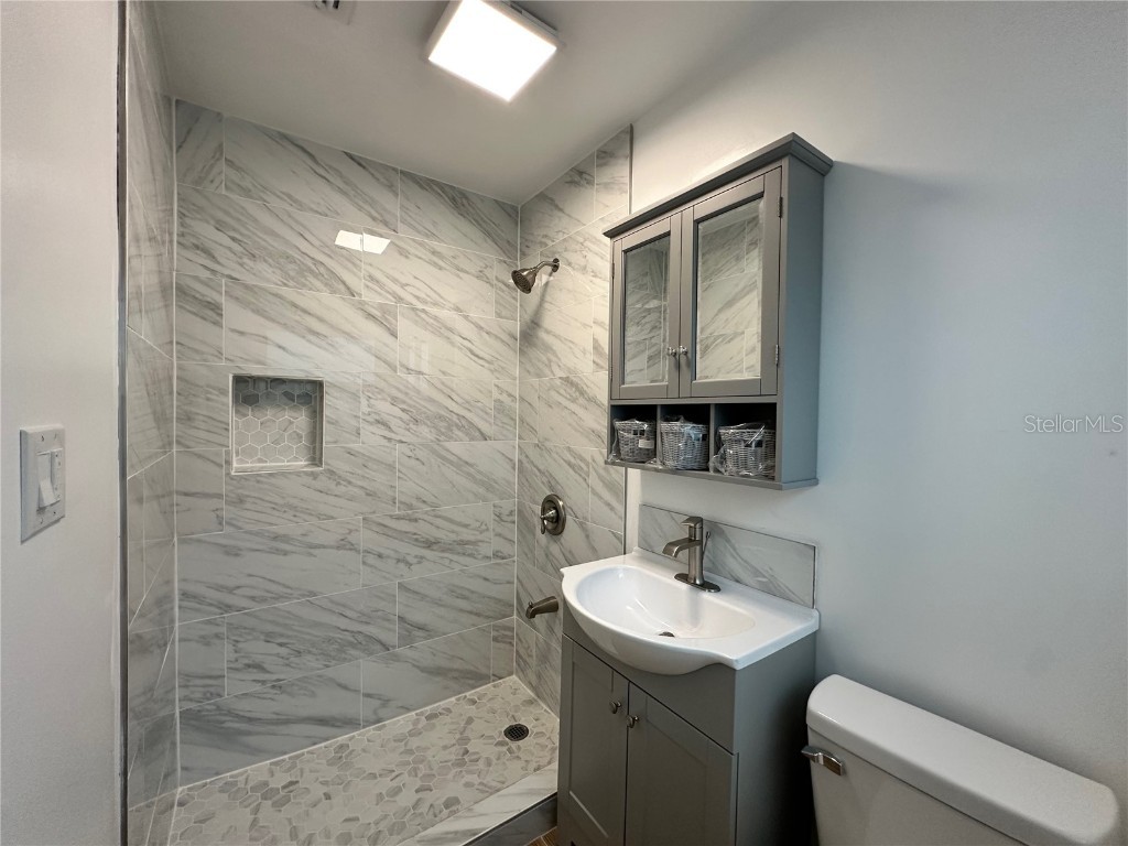 2484 Nash Street Clearwater FL 33765 TB8455117 image18