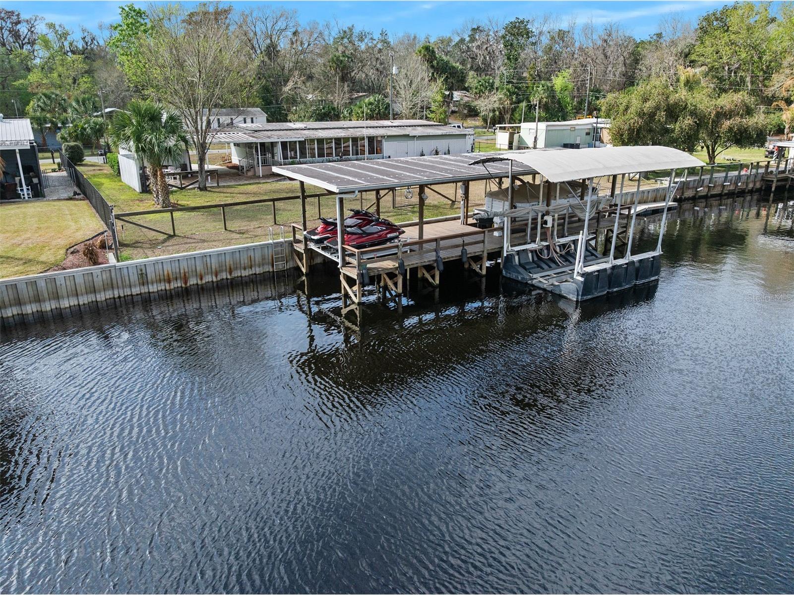 24847 Drive No 1 Astor FL 32102 V4947513 image1