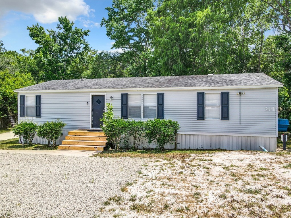 24848 Drive No 1 Astor FL 32102 V4944052 image1