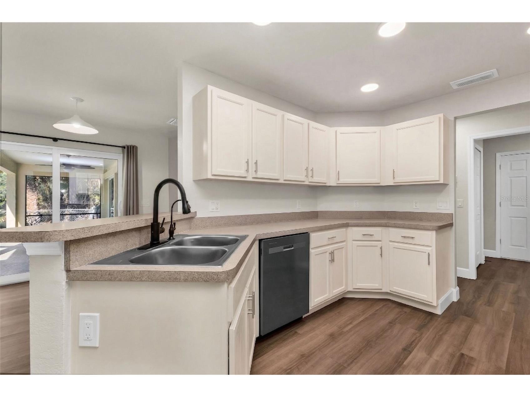 2485 Traverse Avenue North Port FL 34286 C7524101 image21