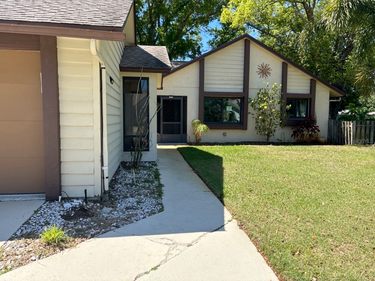 2486 Bay Berry Drive Clearwater FL 33763 TB8489676 image1