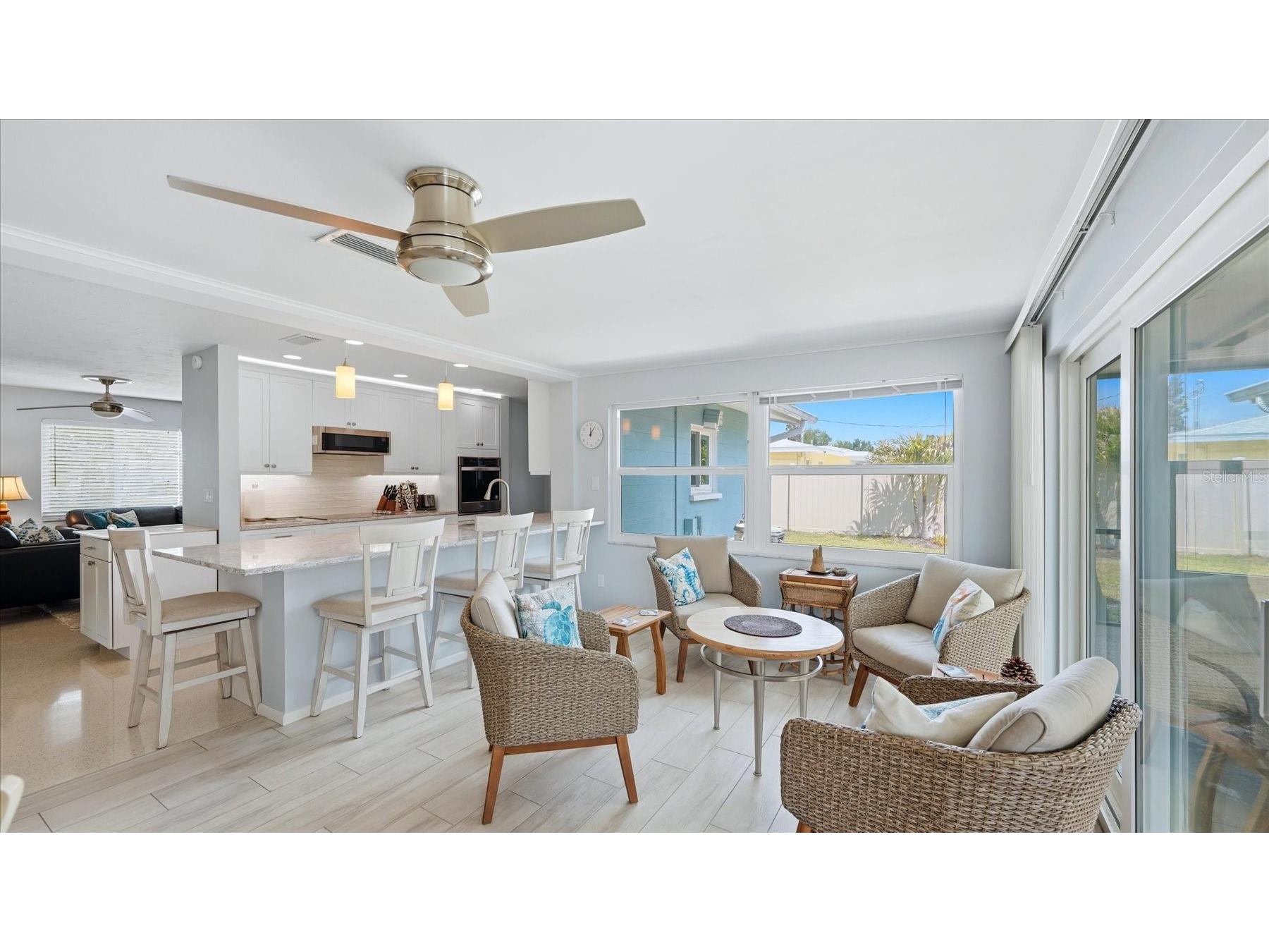 2486 Breakwater Circle Sarasota FL 34231 A4689678 image17