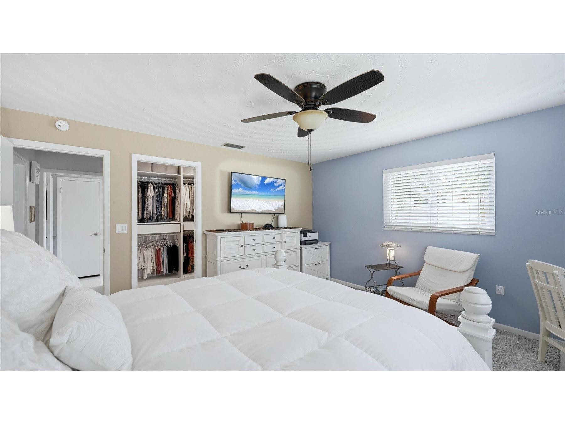 2486 Breakwater Circle Sarasota FL 34231 A4689678 image21