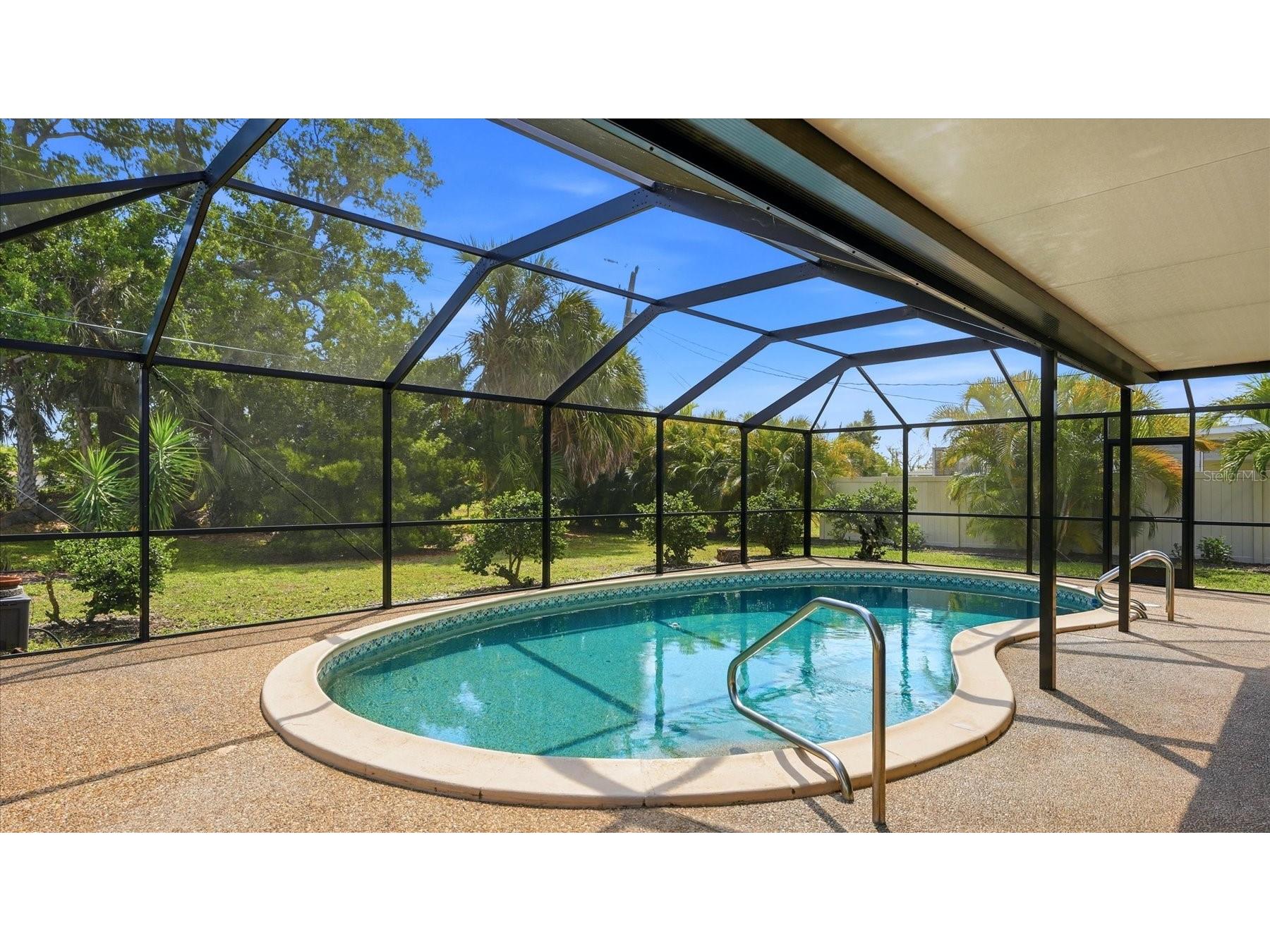 2486 Breakwater Circle Sarasota FL 34231 A4689678 image32