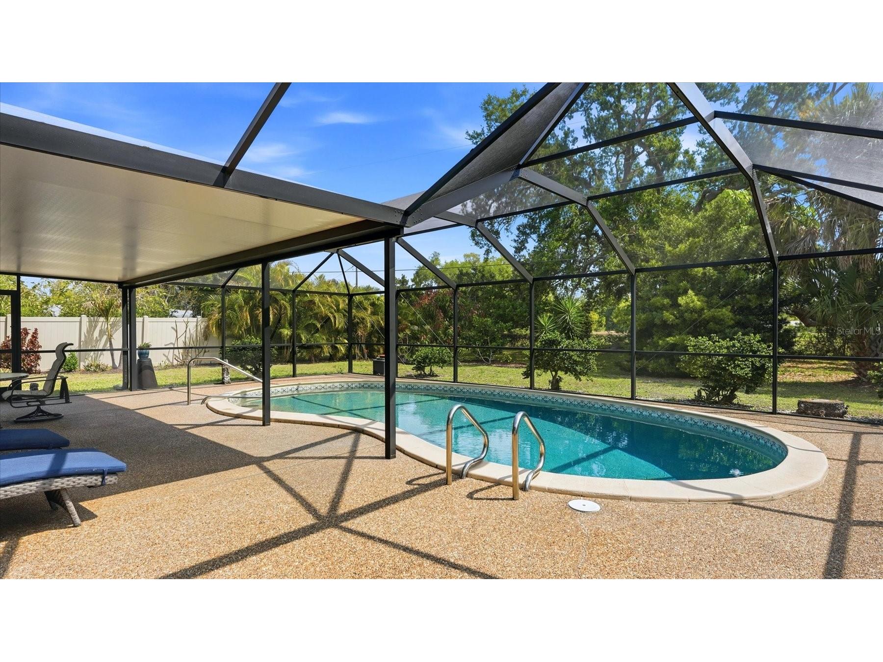 2486 Breakwater Circle Sarasota FL 34231 A4689678 image36